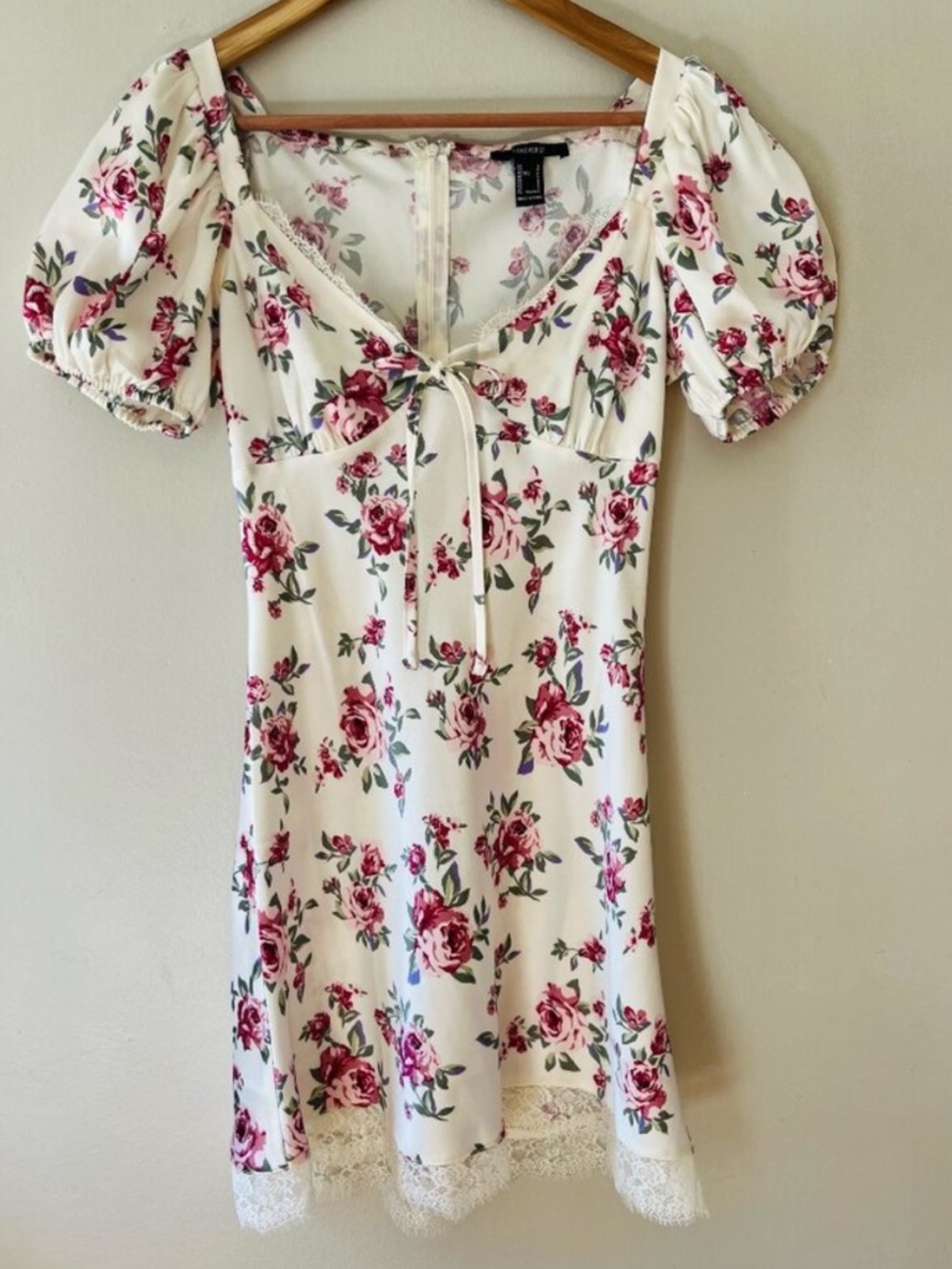 Forever 21 White Satin Puff Cottage Vintage style Pink Floral Print dress